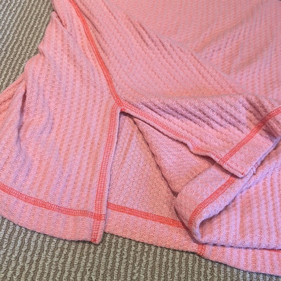 FREE PEOPLE we the free lovin leopard oversized thermal top in peach size S-XXL - Picture 13 of 13